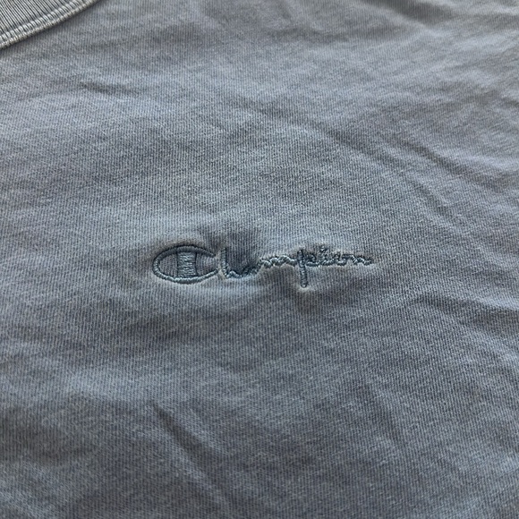 Champion cropped - Picture 2 of 3